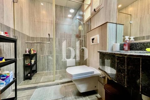 Купить виллу в The Villa, Дубай: 5 спален, 561м², № 57601 - фото 21