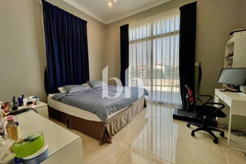 Купить виллу в The Villa, Дубай: 5 спален, 561м², № 57601 - фото 25