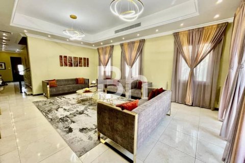 Villa en The Villa, Dubai, 5 dormitorios, 561 m², № 57601 - foto 18