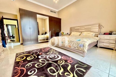 Купить виллу в The Villa, Дубай: 5 спален, 561м², № 57601 - фото 28