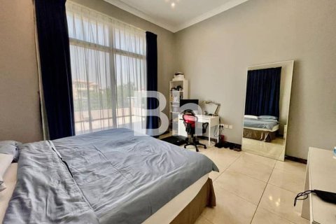 Villa en The Villa, Dubai, 5 dormitorios, 561 m², № 57601 - foto 9