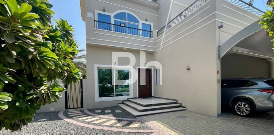Villa en The Villa, Dubai, 5 dormitorios, 561 m², № 57601