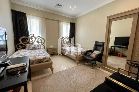 Купить виллу в The Villa, Дубай: 5 спален, 561м², № 57601 - фото 18