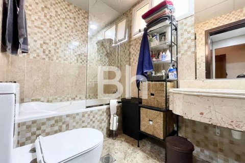 Villa en The Villa, Dubai, 5 dormitorios, 561 m², № 57601 - foto 2