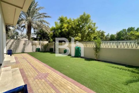 Villa en The Villa, Dubai, 5 dormitorios, 561 m², № 57601 - foto 29