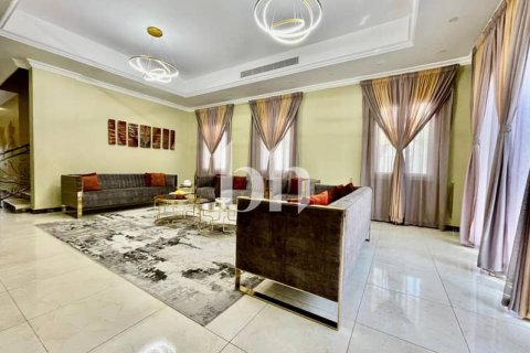 Купить виллу в The Villa, Дубай: 5 спален, 561м², № 57601 - фото 10