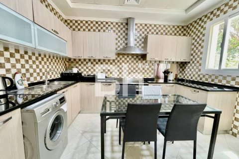 Villa en The Villa, Dubai, 5 dormitorios, 561 m², № 57601 - foto 16
