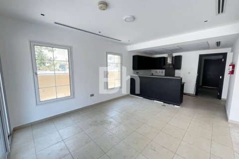 Villa in Jumeirah Village Triangle, Dubai 2 bedrooms, 62 sq.m. № 24894 - photo 18