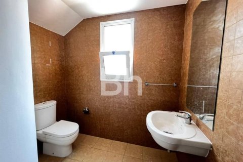 Villa in Jumeirah Village Triangle, Dubai 2 bedrooms, 62 sq.m. № 24894 - photo 13