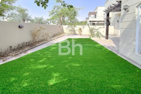 Townhouse in Mudon, Dubai 4 bedrooms, 352 sq.m. № 24888 - photo 14