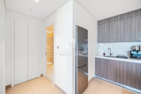 Купить квартиру в EMAAR Beachfront, Dubai Harbour, Дубай: 1 спальня, 80м², № 73728 - фото 12