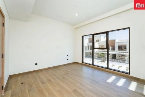 Townhouse in Dubai 4 bedrooms, 145.2 sq.m. № 139619 - photo 6