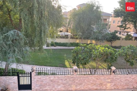 Villa in Dubai 5 bedrooms, 555 sq.m. № 139618 - photo 14