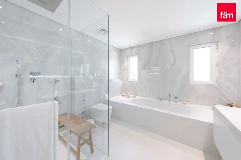 Купить виллу в Дубае: 6 спален, 755.5м², № 60206 - фото 20