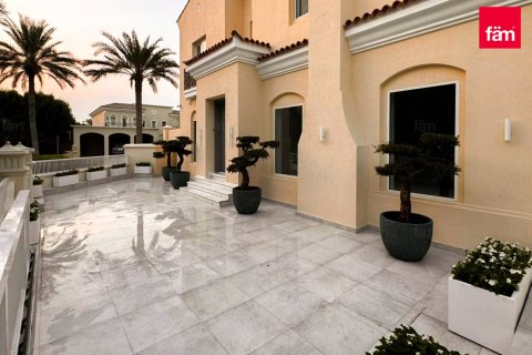 Купить виллу в Дубае: 6 спален, 755.5м², № 60206 - фото 8