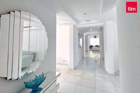 Купить виллу в Дубае: 6 спален, 755.5м², № 60206 - фото 12