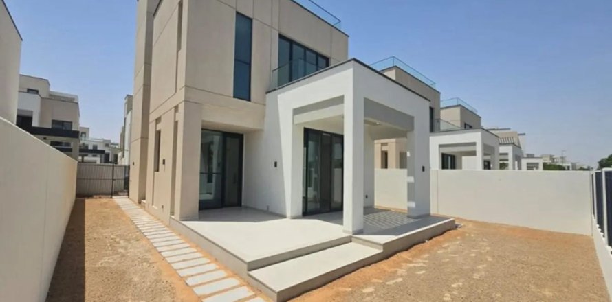 Villa en Dubai, 3 dormitorios, 418.4 m², № 60209