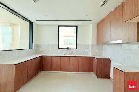 Villa en Dubai, 3 dormitorios, 418.4 m², № 60209 - foto 9