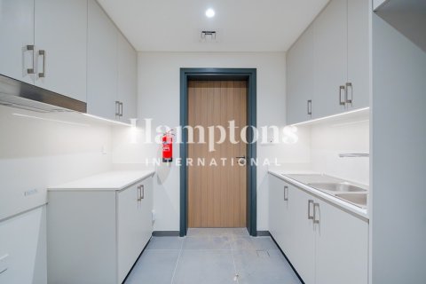 Villa en Arabian Ranches 3, Dubai, 5 dormitorios, 420.01446300 m², № 98196 - foto 8