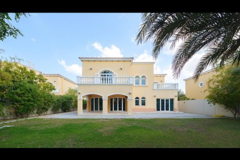 Villa in Jumeirah Park, Dubai 5 bedrooms, 435 sq.m. № 24327 - photo 5