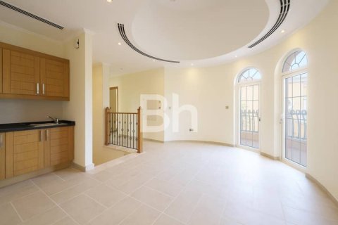 Villa in Jumeirah Park, Dubai 5 bedrooms, 435 sq.m. № 24327 - photo 19