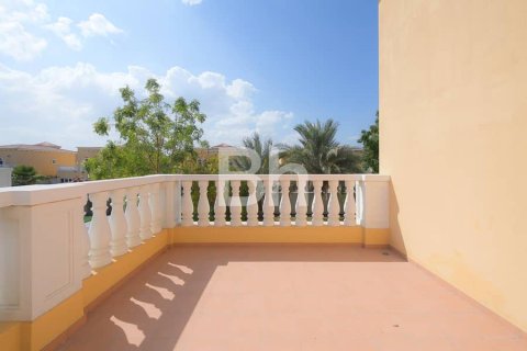 Villa in Jumeirah Park, Dubai 5 bedrooms, 435 sq.m. № 24327 - photo 7