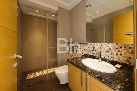 Villa in Jumeirah Park, Dubai 5 bedrooms, 435 sq.m. № 24327 - photo 24