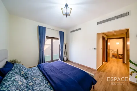 Adosado en Al Furjan, Dubai, 3 dormitorios, 262 m², № 71034 - foto 12