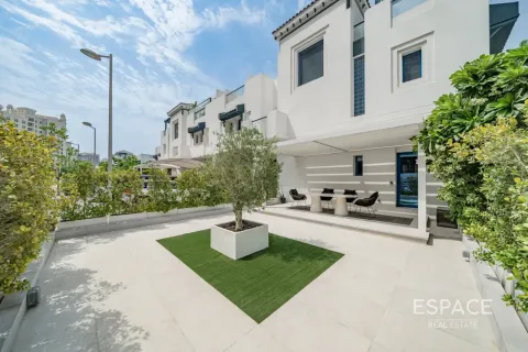 Townhouse in Palma Residences, Palm Jumeirah, Dubai 4 bedrooms, 347 sq.m. № 71032