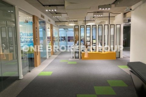 Office in Al Quoz, Dubai 3344.5 sq.m. № 221 - photo 12