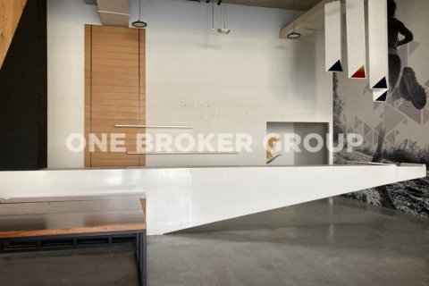 Office in Al Quoz, Dubai 3344.5 sq.m. № 221 - photo 2
