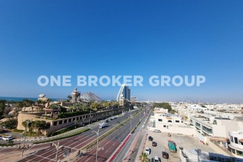 Appartement à Lamtara, Umm Suqeim, Dubai, 2 chambres, 146 m², № 219 - photo 1