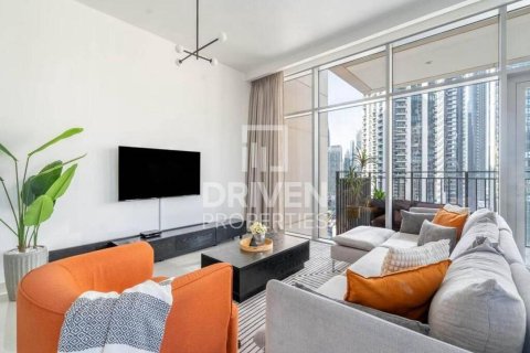Apartment in BLVD Crescent, Downtown Dubai (Downtown Burj Dubai), Dubai 2 bedrooms, 155.24 sq.m. № 126882