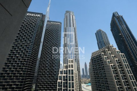 Apartment in The Lofts, Downtown Dubai (Downtown Burj Dubai), Dubai 2 bedrooms, 120.5 sq.m. № 126881 - photo 22