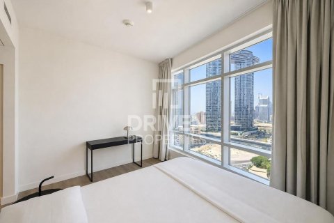 Apartment in The Lofts, Downtown Dubai (Downtown Burj Dubai), Dubai 2 bedrooms, 120.5 sq.m. № 126881 - photo 9
