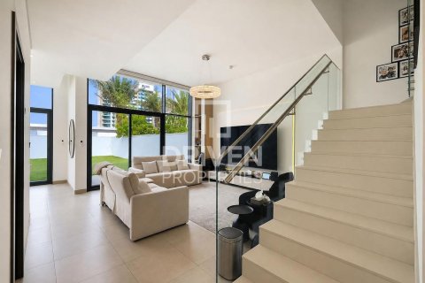 Adosado en Murooj Al Furjan, Al Furjan, Dubai, 4 dormitorios, 389.17 m², № 134401