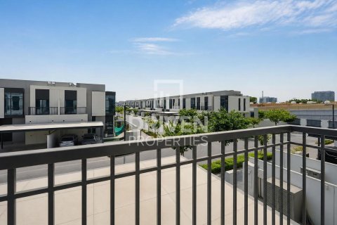 Adosado en Murooj Al Furjan, Al Furjan, Dubai, 4 dormitorios, 389.17 m², № 134401 - foto 3
