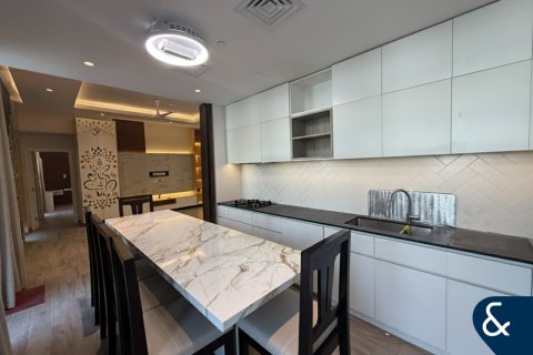 Apartamento en Jumeirah Village Circle, Dubai, 2 dormitorios, 121 m², № 88948 - foto 3