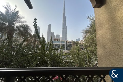 Apartment in Old Town, Dubai 2 bedrooms, 124 sq.m. № 88940 - photo 12