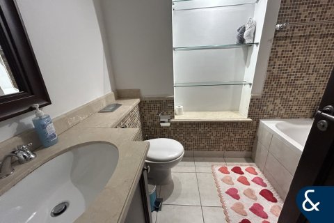 Apartment in Old Town, Dubai 2 bedrooms, 124 sq.m. № 88940 - photo 6