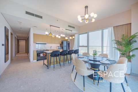 Appartement à GOLF SUITES à Dubai Hills Estate, Dubai, 3 chambres, 160 m², № 62946 - photo 2