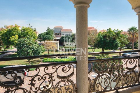 Villa à The Villa, Dubai, 4 chambres, 570.24 m², № 128323