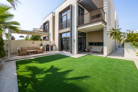 Townhouse in Al Furjan, Dubai 4 bedrooms, 326.34 sq.m. № 142112 - photo 9