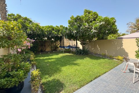 Villa in The Springs, Dubai 3 bedrooms, 219.42 sq.m. № 142116 - photo 16