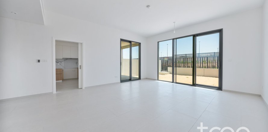 Maison de ville à Dubai, 4 chambres, 256.51 m², № 119807