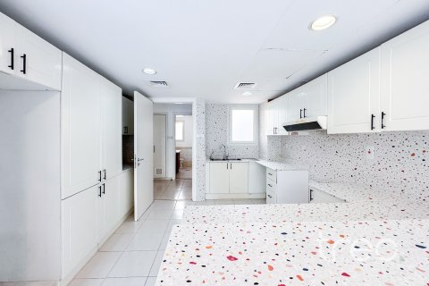 Villa in The Springs, Dubai 3 bedrooms, 235.23 sq.m. № 119811 - photo 4