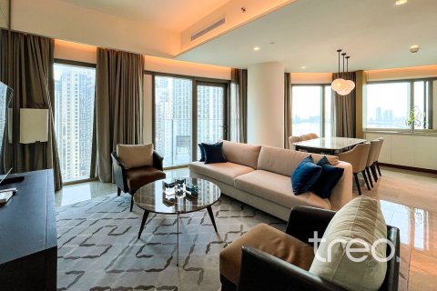 Apartamento en Address Harbour Point, Dubai Creek Harbour (The Lagoons), Dubai, 3 dormitorios, 131.18 m², № 119806 - foto 3