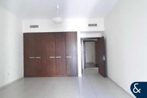 Купить квартиру в Executive Towers, Бизнес-Бэй, Дубай: 2 спальни, 132м², № 75988 - фото 3