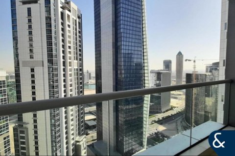 Купить квартиру в Executive Towers, Бизнес-Бэй, Дубай: 2 спальни, 132м², № 75988 - фото 1