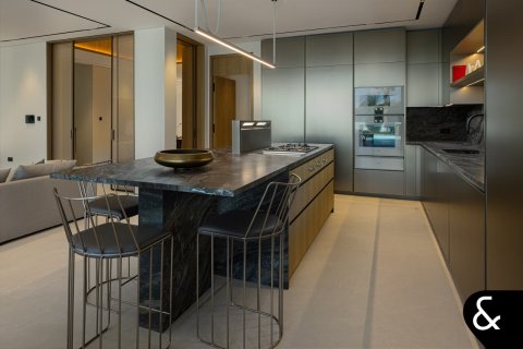 Villa à Jumeirah Golf Estates, Dubai, 7 chambres, 1034 m², № 75990 - photo 4